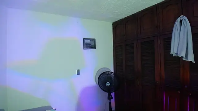 Snapshot of sweety_milk_ chatting on 07/30/26, 08:52 sweety milk online show from 07/30/26, 08:52