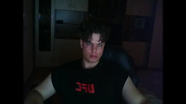 Snapshot of kanewolf_55 chatting on 07/22/26, 04:10 kanewolf 55 online show from 07/22/26, 04:10