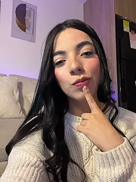 Snapshot of Mila_3 chatting on 06/15/26, 04:25 Mila 3 online show from 06/15/26, 04:25