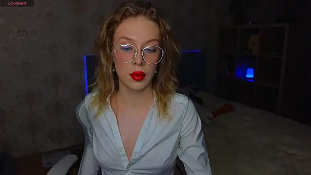 Lucia wow online show from 06/13/26, 11:13