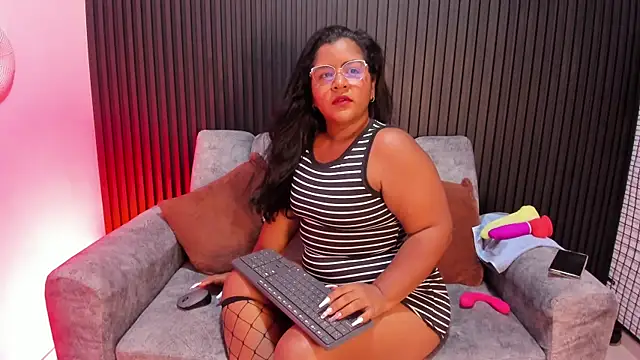 Mommy Big Ass online show from 06/16/26, 08:55