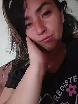 Snapshot of sophia_pink17 chatting on 08/01/26, 04:50 sophia pink17 online show from 08/01/26, 04:50