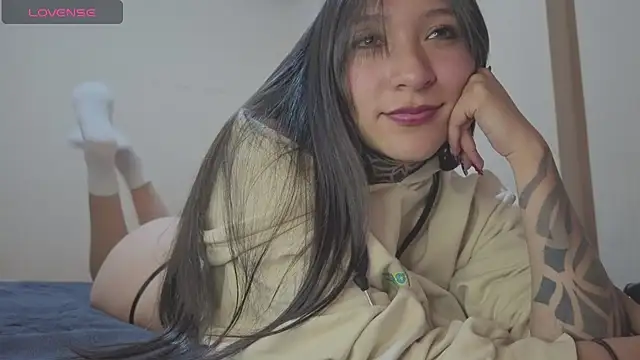 isasaenz  online show from 07/21/26, 03:20