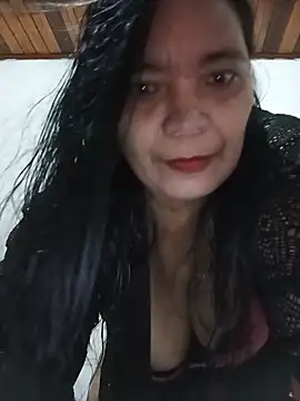 Snapshot of Ariais502026 chatting on 06/24/26, 12:04 Ariais502026 online show from 06/24/26, 12:04