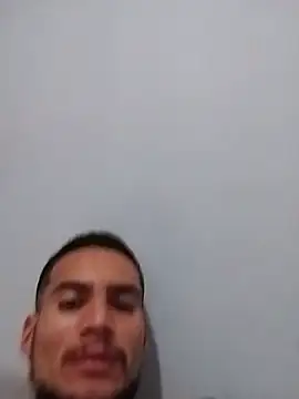 Snapshot of Xxxruben123 chatting on 06/19/26, 07:28 Xxxruben123 online show from 06/19/26, 07:28