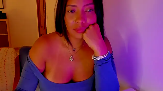 NicolePasqualott online show from 09/13/25, 08:19