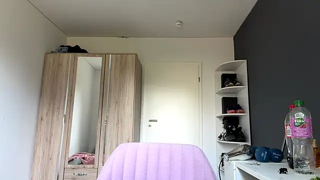SpanishRooter online show from 07/24/26, 07:17
