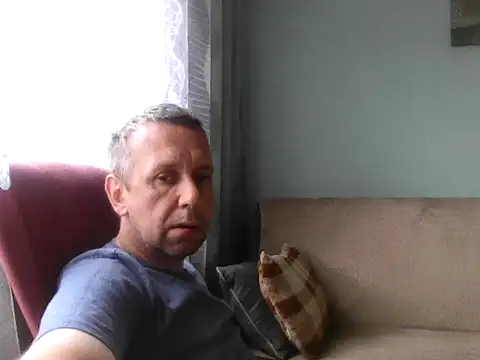 Snapshot of RafalekRozmarynowski81 chatting on 07/07/26, 06:47 RafalekRozmarynowski81 online show from 07/07/26, 06:47