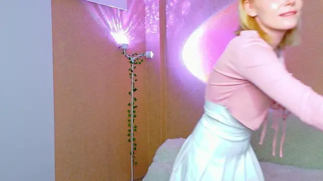 SweeetMia online show from 07/10/26, 03:00