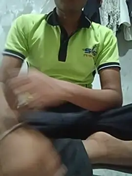 Snapshot of Adityasighn chatting on 06/25/26, 04:55 Adityasighn online show from 06/25/26, 04:55