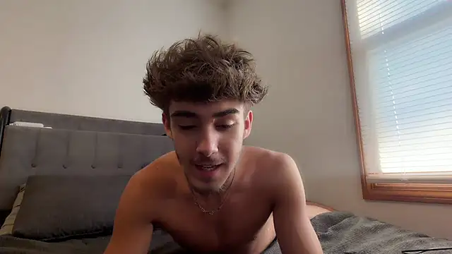 smaiib0y online show from 08/04/26, 10:23