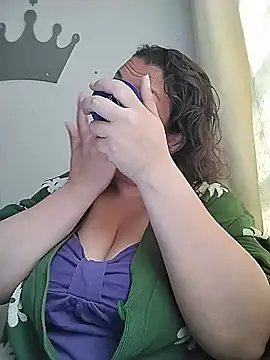  Saraqueen-- online show from 06/28/26, 06:58