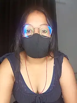 Snapshot of hottydisha chatting on 06/20/26, 02:36 hottydisha online show from 06/20/26, 02:36