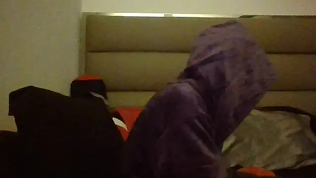 Opal Rainbow online show from 12/02/25, 05:02