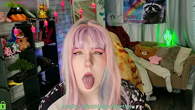 Candy-yeah online show from 07/08/26, 01:10