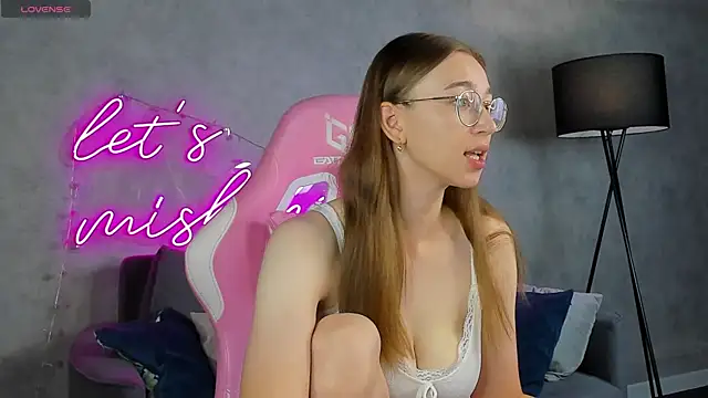 Lucy Green online show from 07/03/26, 12:39