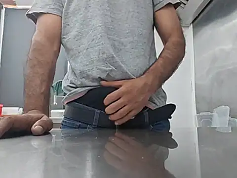 brownskinbull1 online show from 07/17/26, 10:55