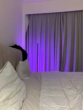 Shellyy  online show from 06/18/26, 03:05