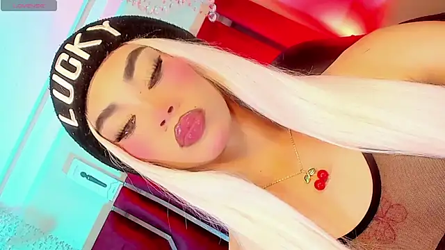 Dafnne-xxx online show from 06/16/26, 10:01