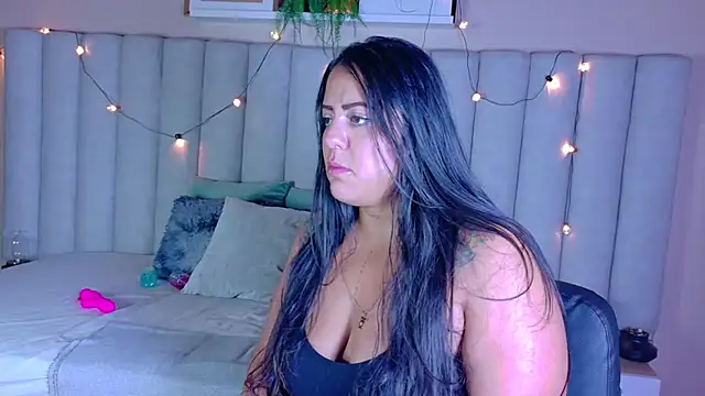 ShelyEvans   online show from 07/01/26, 12:23
