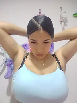 Snapshot of sofia_milky chatting on 07/02/26, 04:51 sofia milky online show from 07/02/26, 04:51