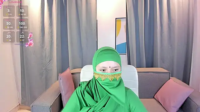Nayla Luxe online show from 06/16/26, 01:47