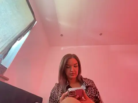 elina amara  online show from 06/16/26, 03:14