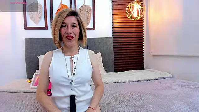 Snapshot of Margott_mature chatting on 07/25/26, 02:58 Margott mature online show from 07/25/26, 02:58