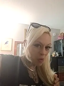 in my bunny online show from 06/23/26, 07:12