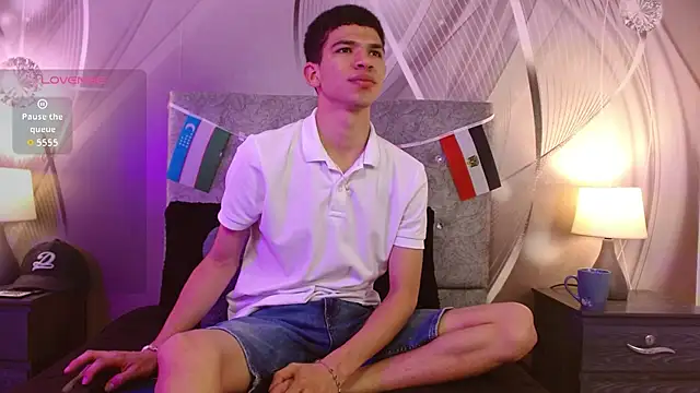 Snapshot of Dilan_Femboy chatting on 07/09/26, 01:59 Dilan Femboy online show from 07/09/26, 01:59