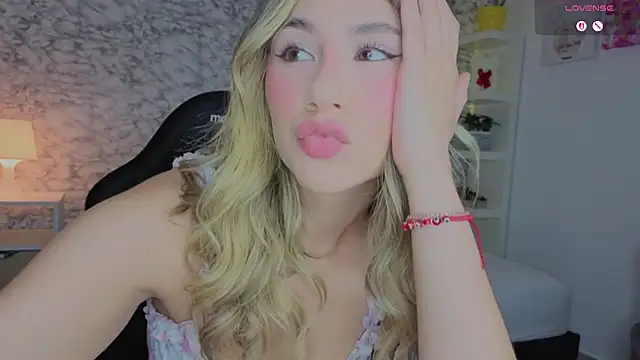 Snapshot of Isabella_Bliss chatting on 06/29/26, 07:58 Isabella Bliss online show from 06/29/26, 07:58
