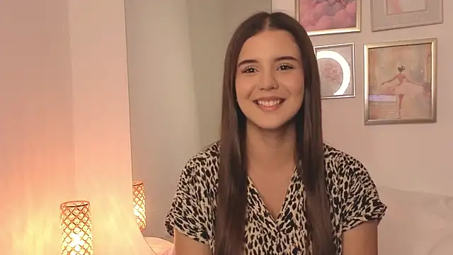 Snapshot of Isabellebotero chatting on 06/22/26, 03:20 Isabellebotero online show from 06/22/26, 03:20