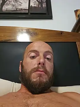 piercedhunk56 online show from 07/12/26, 04:42