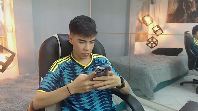 Snapshot of ash_ka chatting on 07/07/26, 11:42 ash ka online show from 07/07/26, 11:42