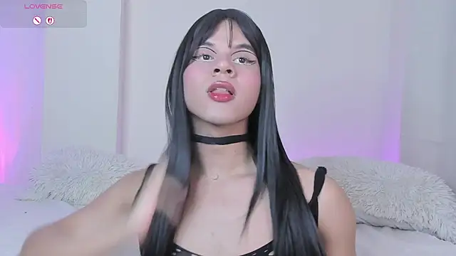 lana moontt online show from 06/18/26, 02:01