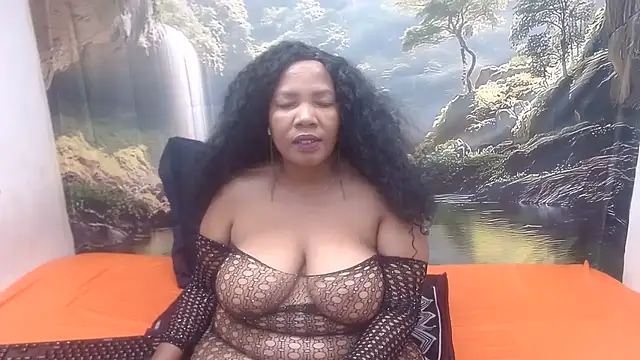 CURVYELEGANCExxx online show from 07/11/26, 03:31