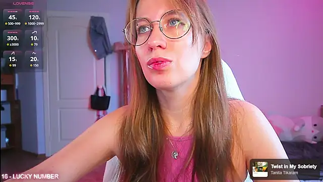 Snapshot of ms_allison__ chatting on 07/31/26, 10:58 ms allison online show from 07/31/26, 10:58