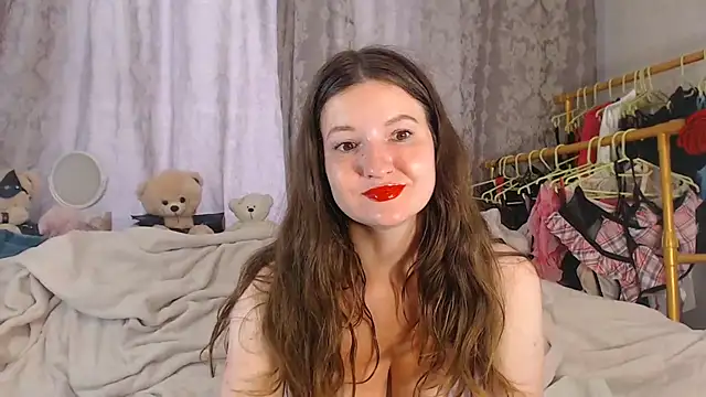 ChloeBrooklyn online show from 07/07/26, 10:52