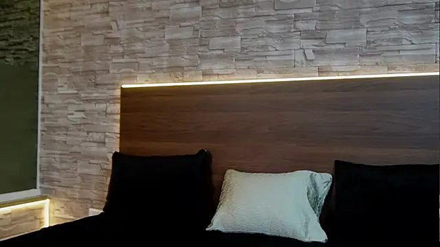 Snapshot of julieta_dream chatting on 07/01/26, 12:51 julieta dream online show from 07/01/26, 12:51