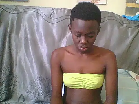 Snapshot of Tish_Leylah chatting on 07/03/26, 10:54 Tish Leylah online show from 07/03/26, 10:54