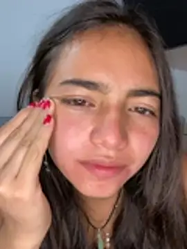 Julia valentina online show from 07/12/26, 01:51