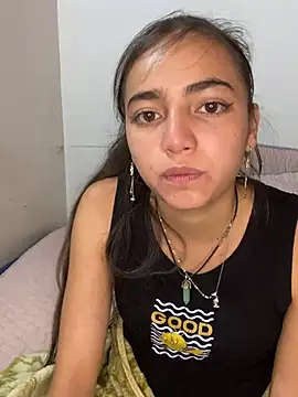 Julia valentina online show from 07/14/26, 02:49
