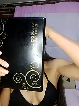 Julia valentina online show from 07/28/26, 03:13