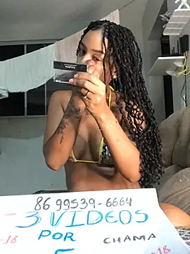 Snapshot of lilly_safadinha chatting on 06/21/26, 01:41 lilly safadinha online show from 06/21/26, 01:41