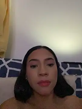 Snapshot of Sabrina_M chatting on 07/05/26, 05:47 Sabrina M online show from 07/05/26, 05:47