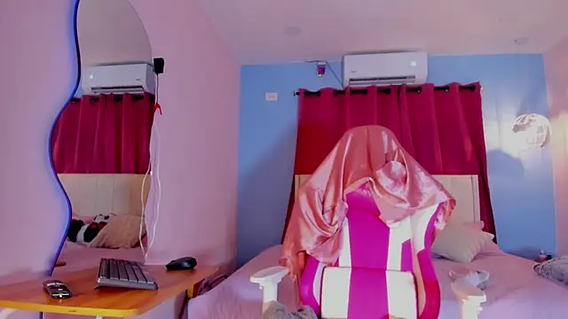 Alizzon blake online show from 07/22/26, 01:58
