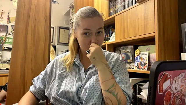 MamieVanderhurst online show from 06/19/26, 12:09