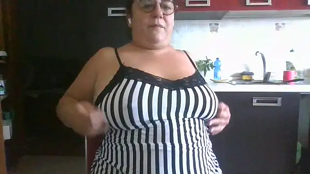 MissEva10 online show from 07/23/26, 10:02