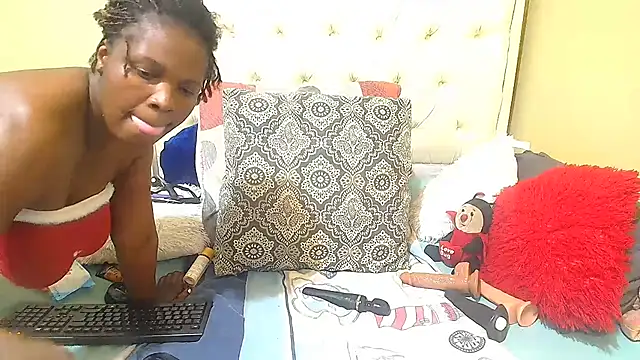 NoviaveeXXX online show from 07/08/26, 04:44