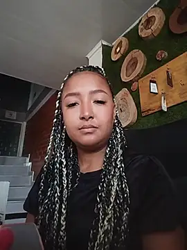 Snapshot of HeLiSa69ebony chatting on 07/16/26, 08:37 HeLiSa69ebony online show from 07/16/26, 08:37